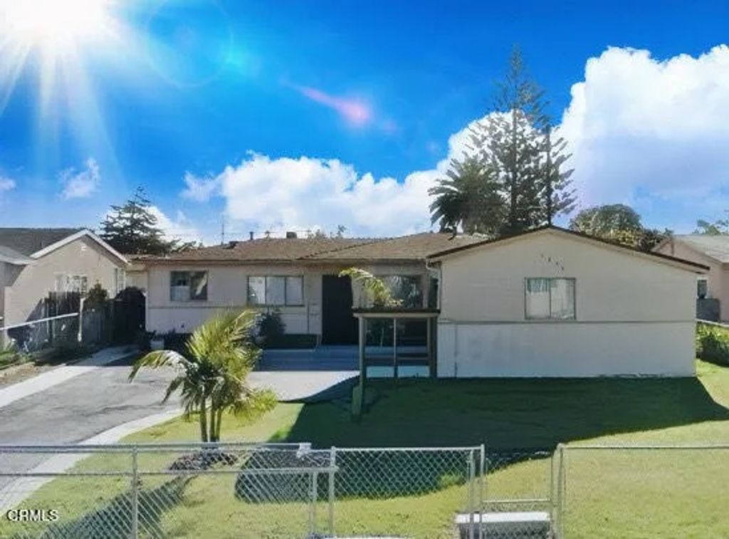 Photo of 1046 N 5th Place, Port Hueneme, CA 93041 (MLS # V1-33827)