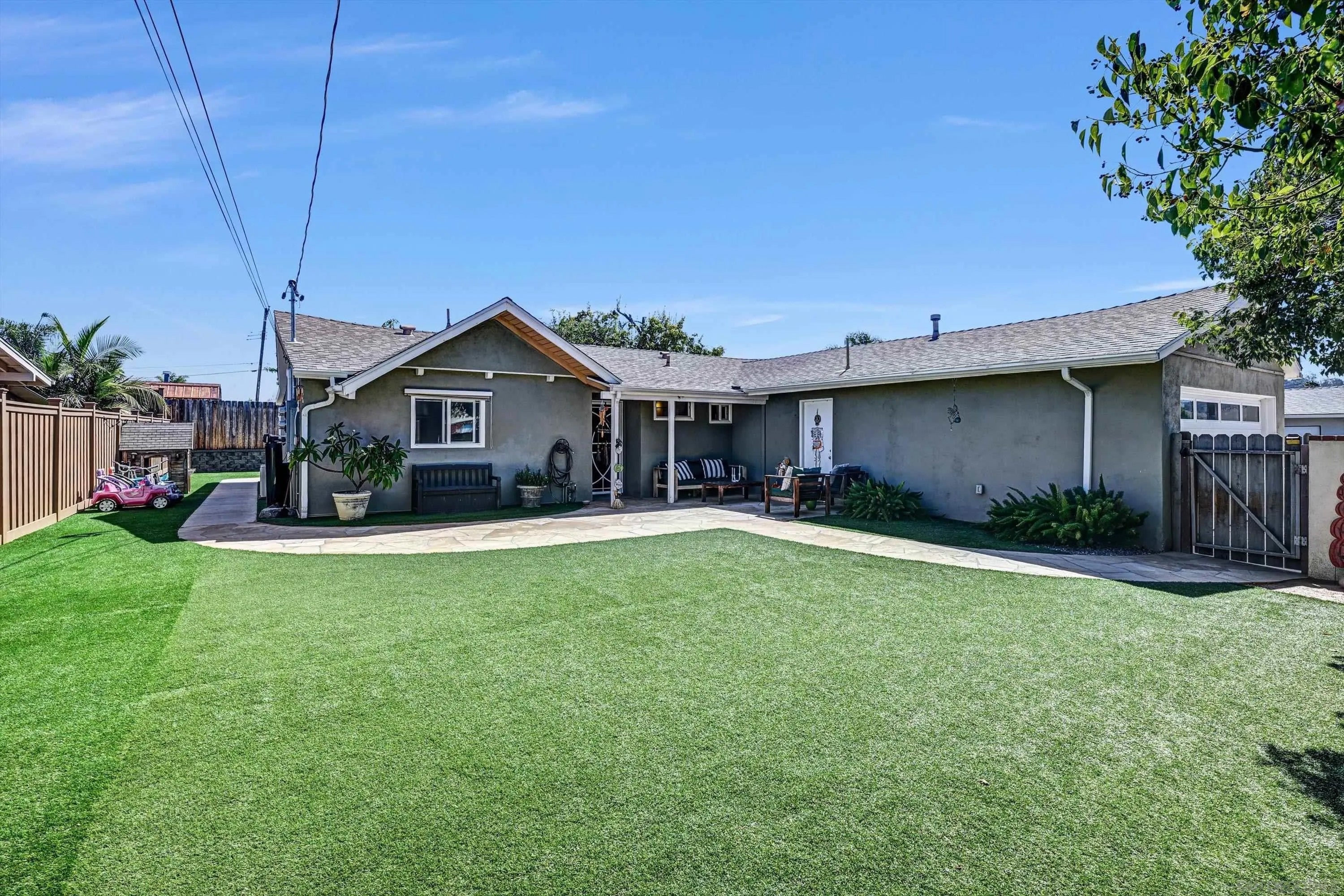 13145-47 Carriage Road