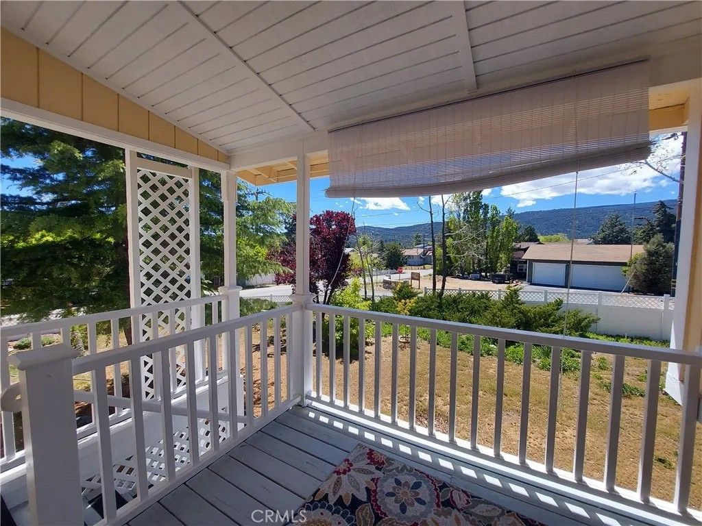 Photo of 1000 Coldwater Dr, Frazier Park, CA 93225 (MLS # PW26088881)