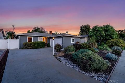 Photo of 5832 Bevis Avenue, Van Nuys, CA 91411 (MLS # SR26071731)