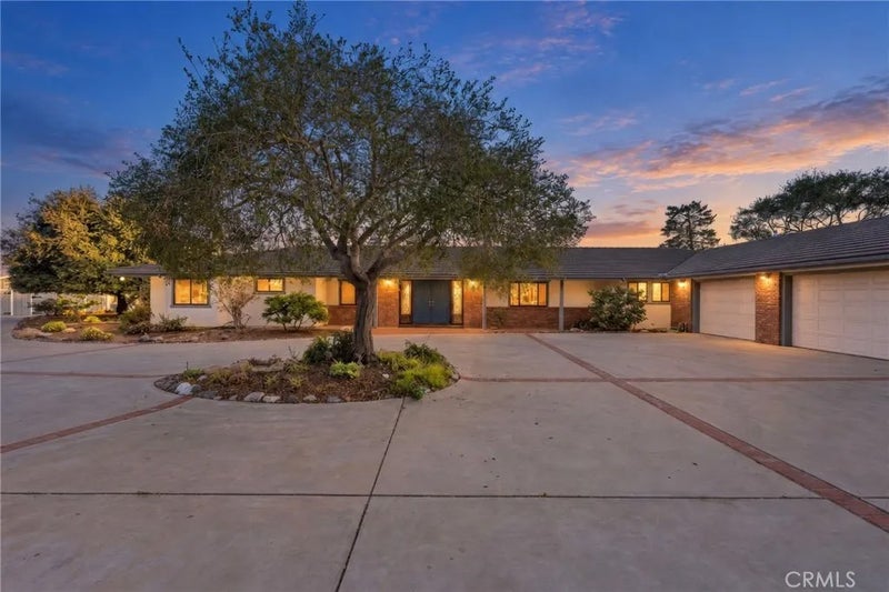 4911 San Jacinto Circle East