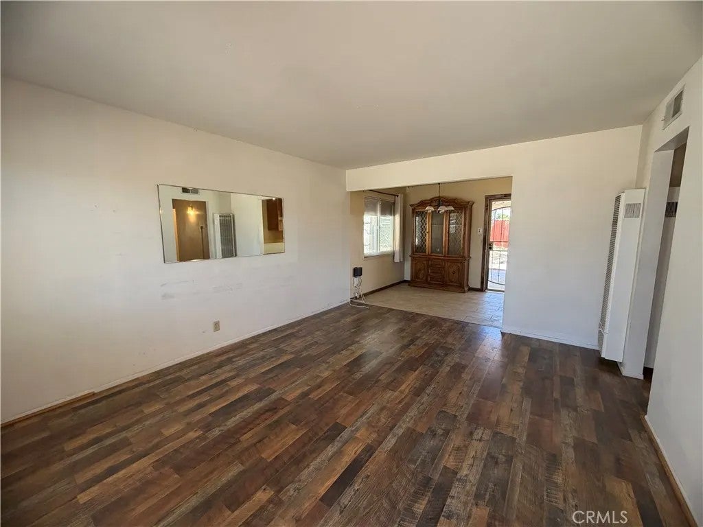 1901 Sunset Street