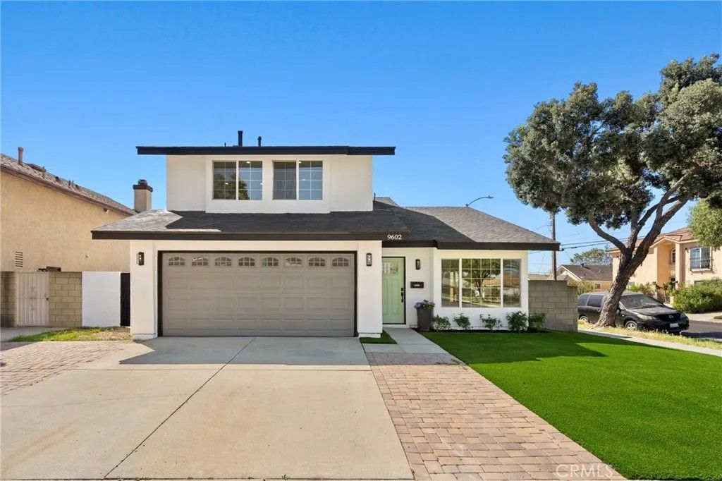 Photo of 9602 Ives St, Bellflower, CA 90706 (MLS # PW26062636)