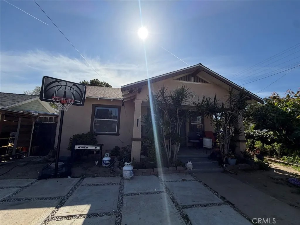 244 N 10th