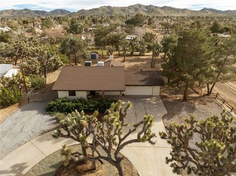 Photo of 56547 Navajo, Yucca Valley, CA 92284 (MLS # OC26060299)