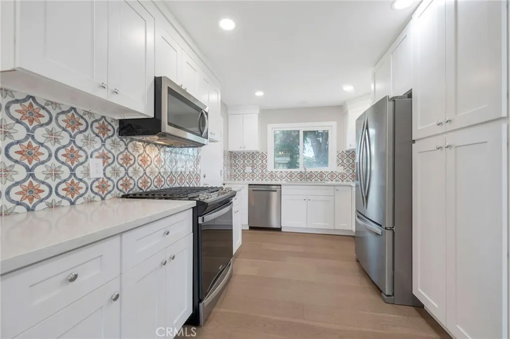 610 S 42nd