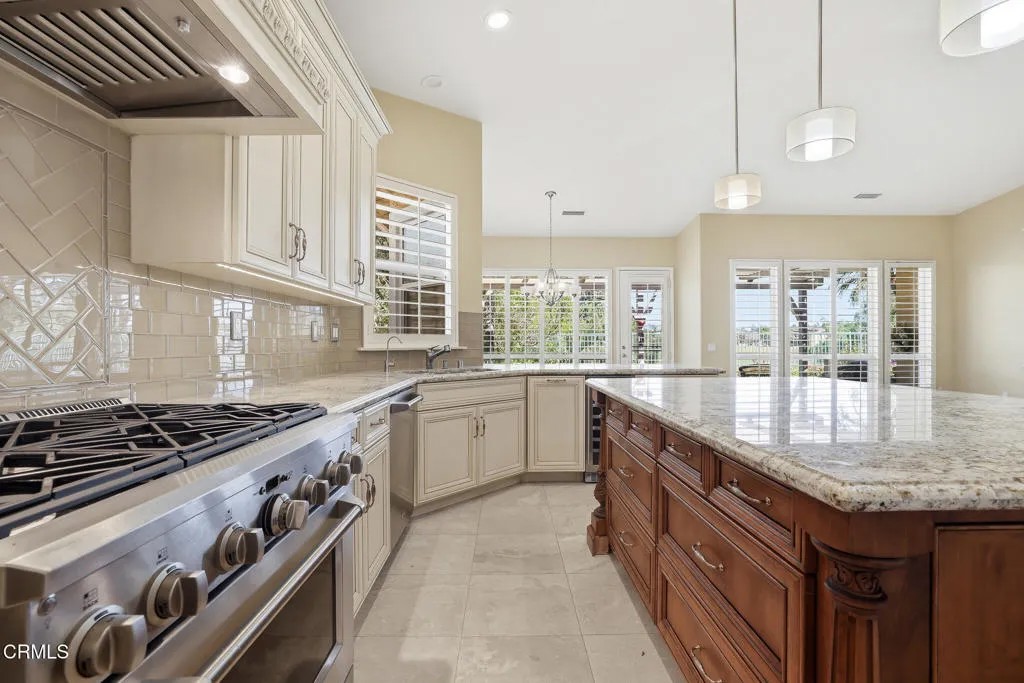 2800 Diamond Drive