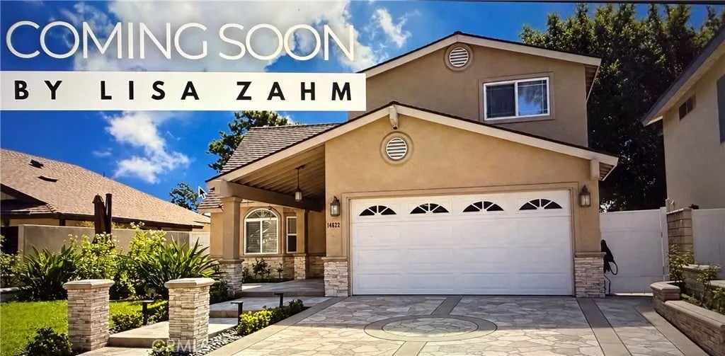 Photo of 14622 Canterbury AVE, Tustin, CA 92780 (MLS # OC26197559)