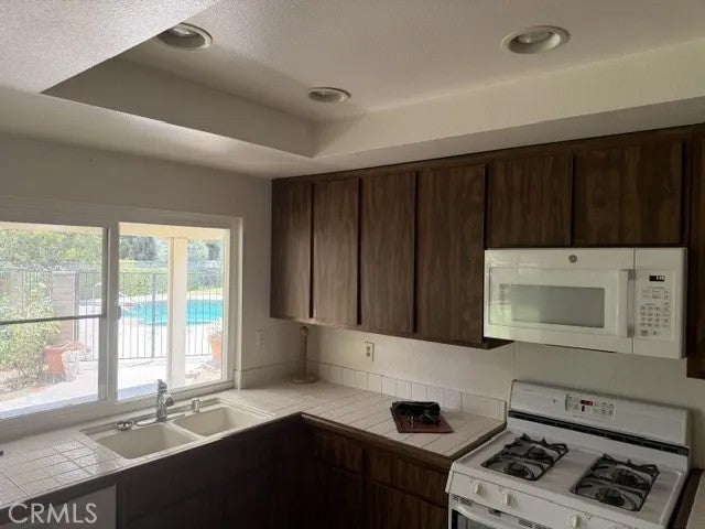2849 Canterbury Trail
