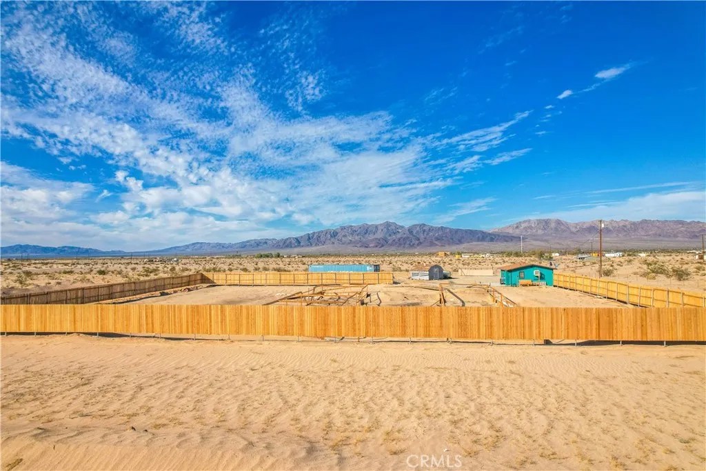 5226 Henry Road