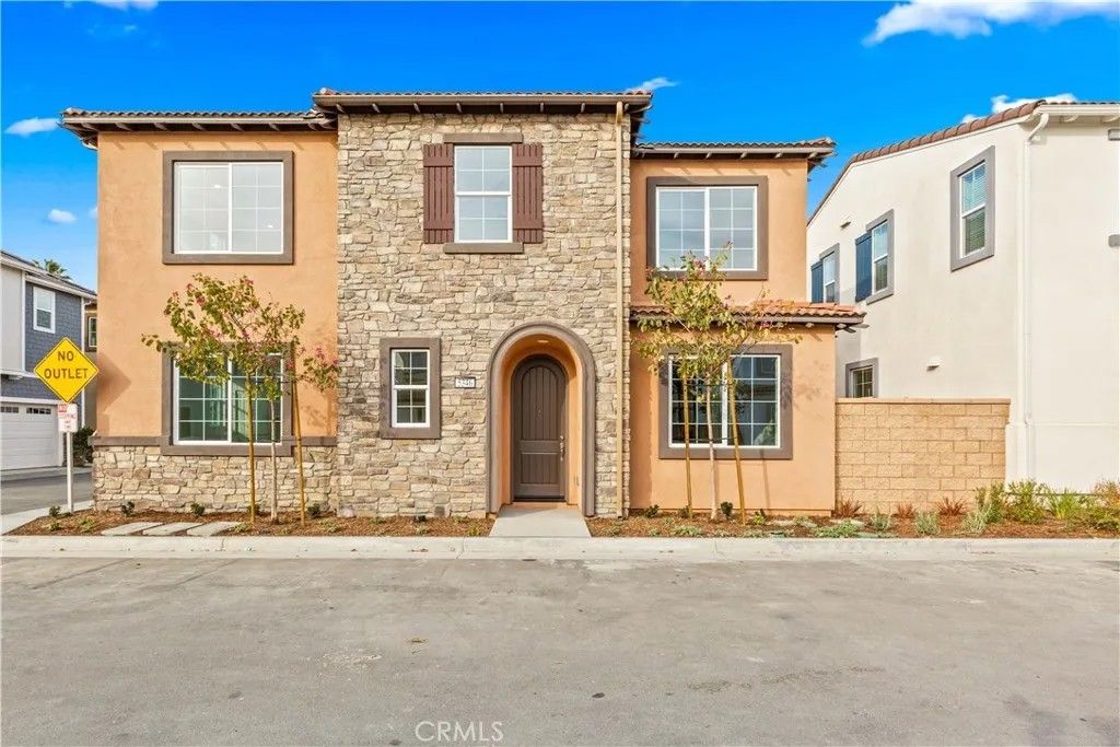 Photo of 5346 Malibu Way, Chino, CA 91710 (MLS # AR26092309)