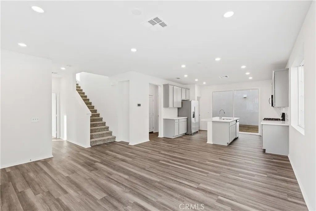Photo of 5346 Malibu Way, Chino, CA 91710 (MLS # AR26092309)