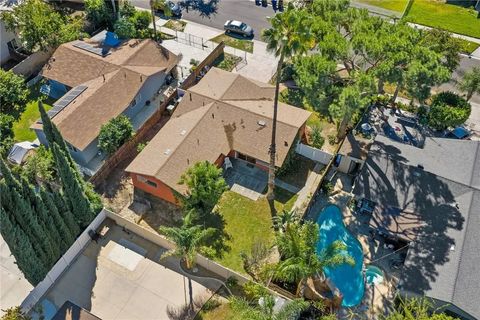 Tiny photo for 4185 Federal Dr, Riverside, CA 92501 (MLS # IV25252826)