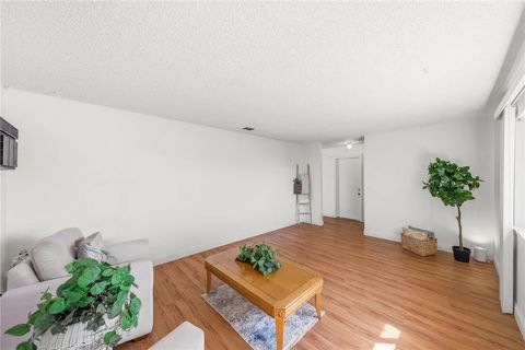 Tiny photo for 4185 Federal Dr, Riverside, CA 92501 (MLS # IV25252826)