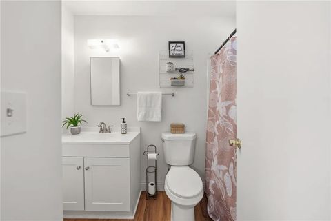 Tiny photo for 4185 Federal Dr, Riverside, CA 92501 (MLS # IV25252826)