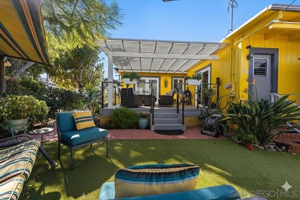 Photo of 2038 S Freeman St, Oceanside, CA 92054 (MLS # 2600208)