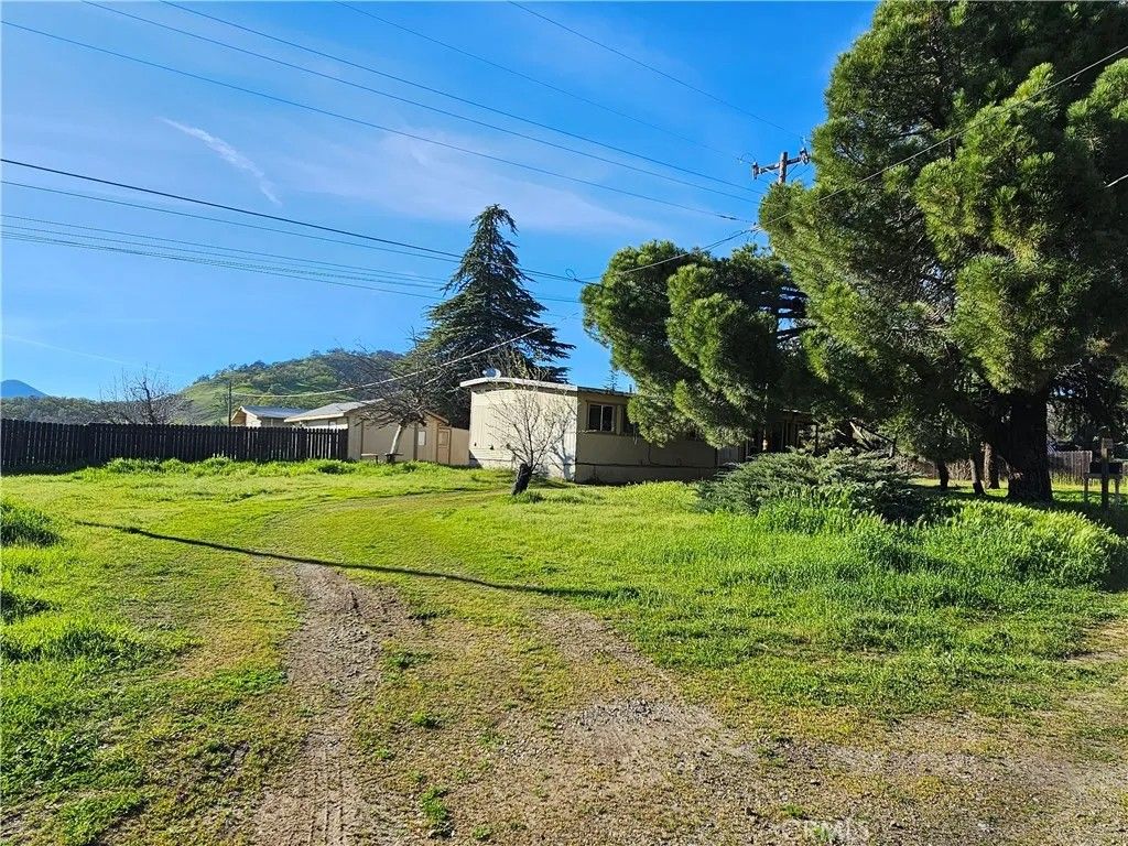 Photo of 2851 Pamela Ln, Clearlake, CA 95422 (MLS # LC26056768)