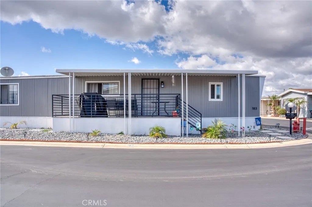1065 Lomita 183