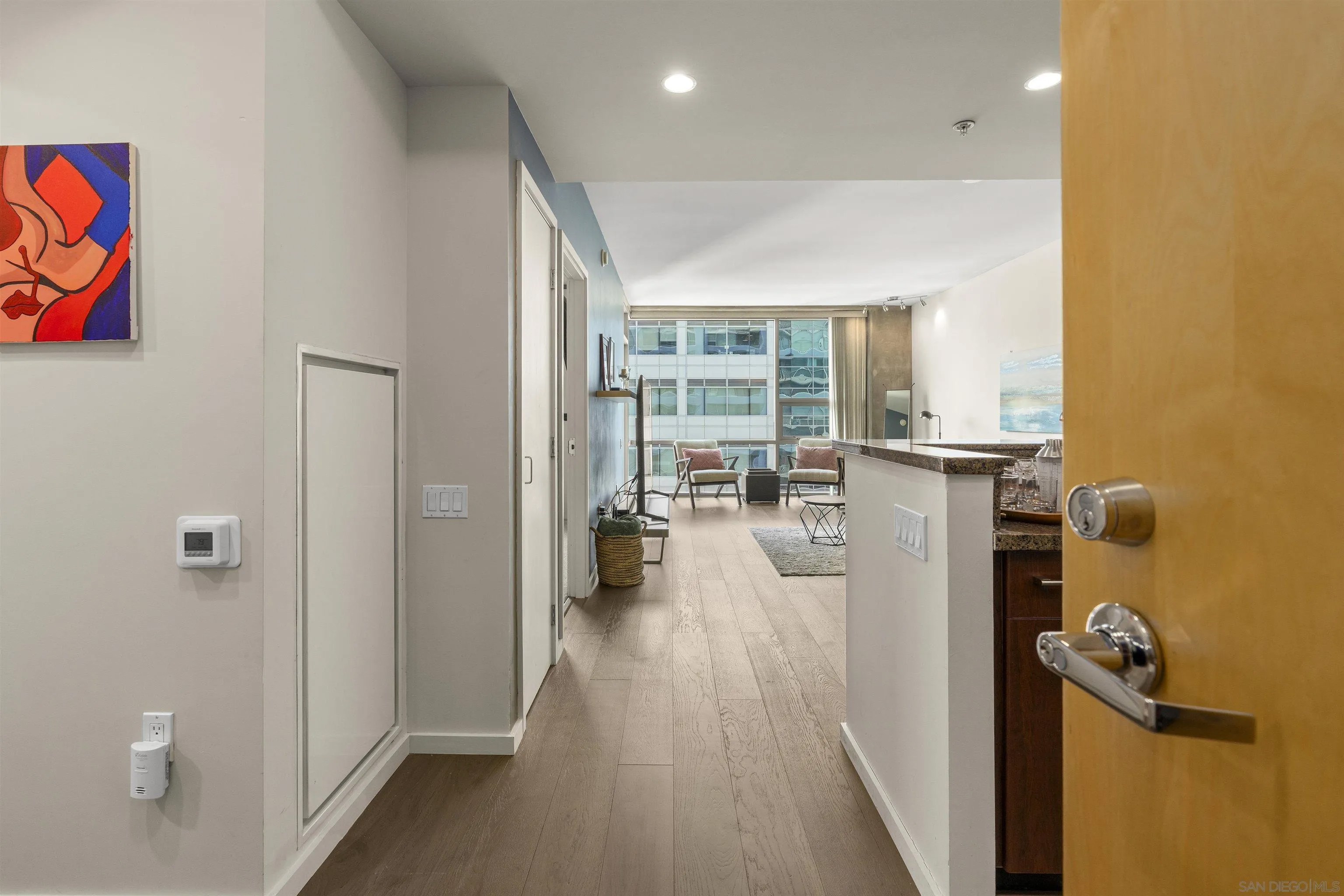 321 10th Ave 1706