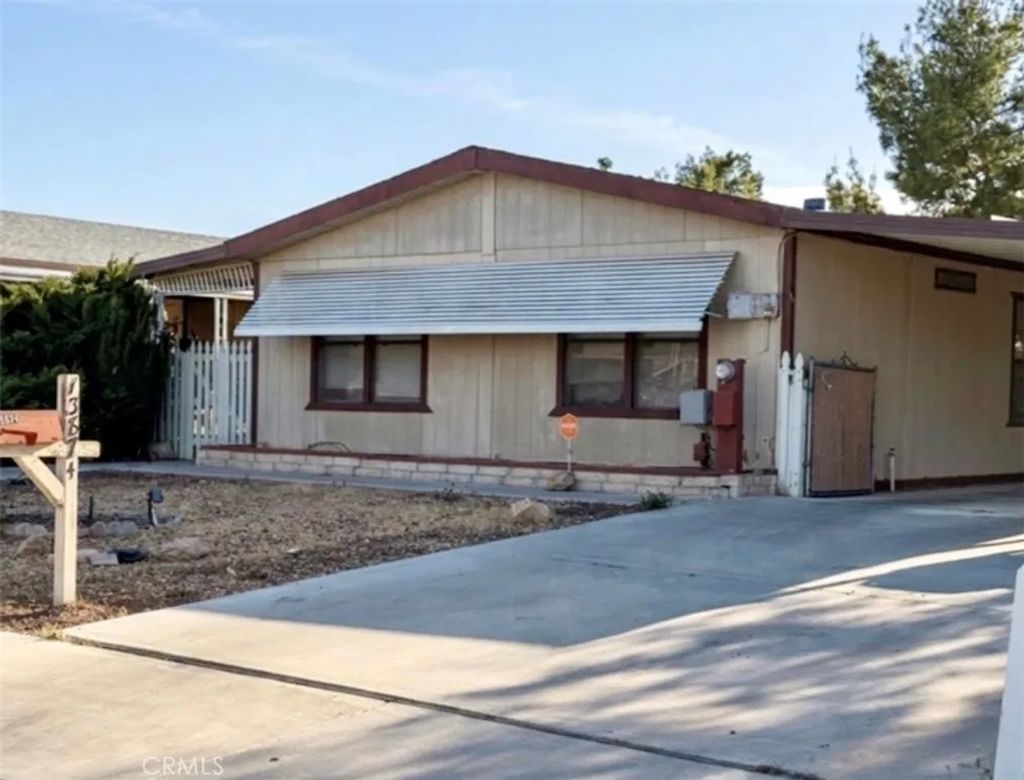 Photo of 13874 Tam O Shanter Dr, Victorville, CA 92395 (MLS # HD26089663)