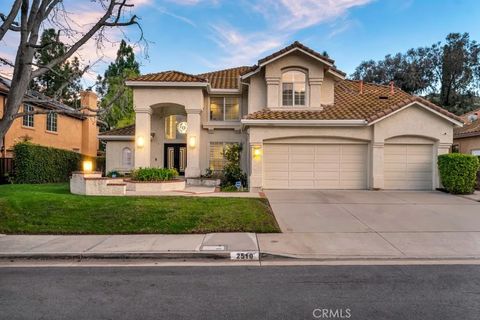 Photo of 2510 Kirsten Lee Dr, Westlake Village, CA 91361 (MLS # SR26016267)