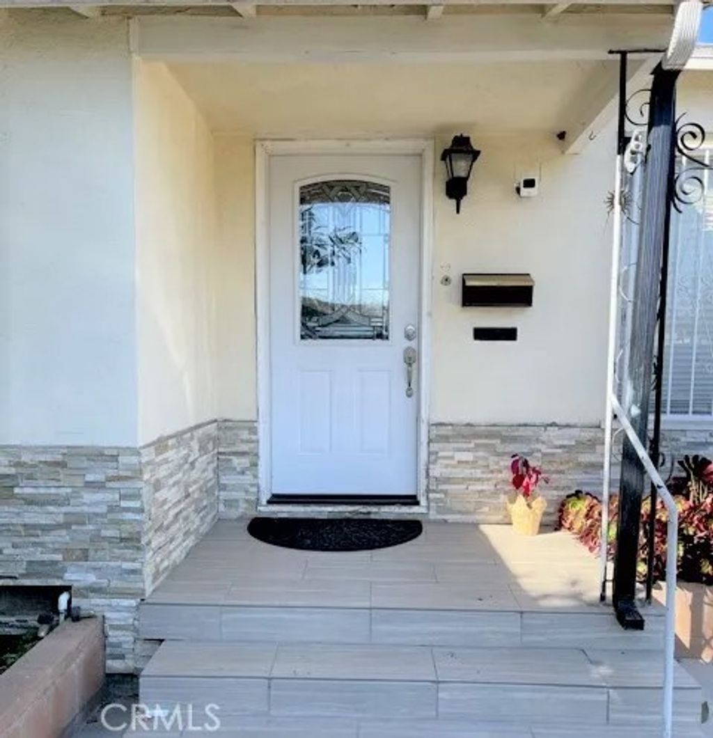 Photo of 1537 W 205th Street, Torrance, CA 90501 (MLS # RS26071415)