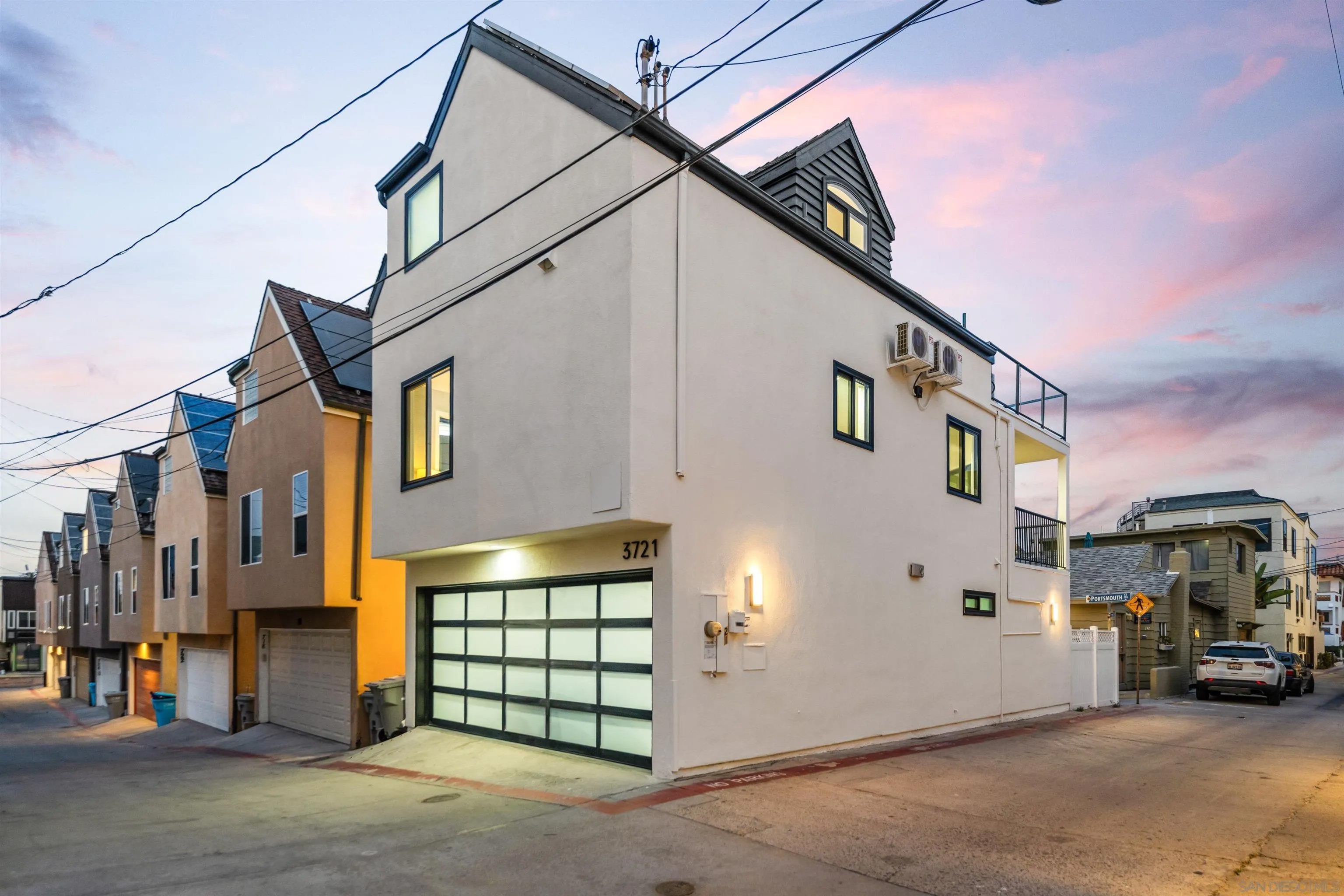 3721 Strandway
