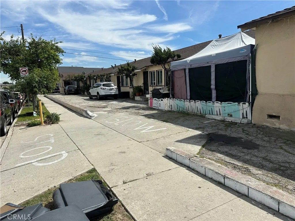 Photo of 20600 S Western Ave, Torrance, CA 90501 (MLS # SB26069469)