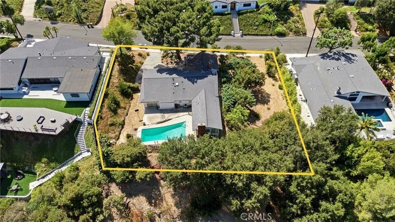 3800 Sapphire Drive