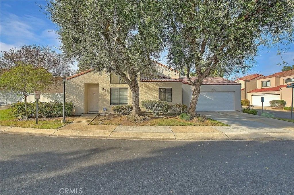Photo of 8576 Salina St, Rancho Cucamonga, CA 91730 (MLS # SW26069066)