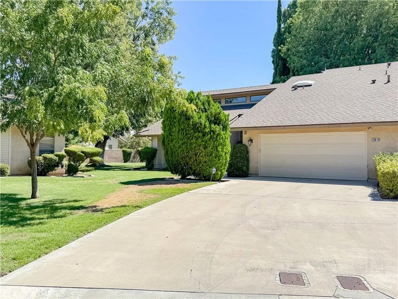 2200 El Portal Drive 9