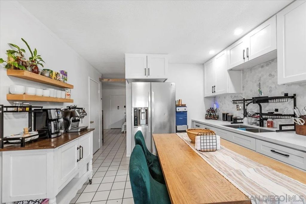 Photo of 2127 Berry St, Lemon Grove, CA 91945 (MLS # 250042131)