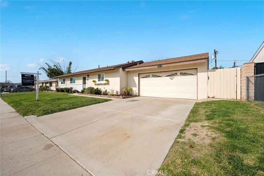 Photo of 1763 Kearney Ave, Simi Valley, CA 93065 (MLS # SR26033821)