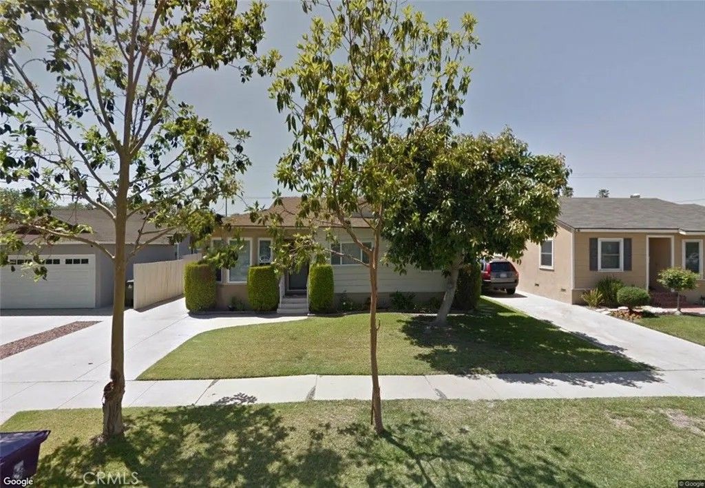 Photo of 3927 Lees Avenue, Long Beach, CA 90808 (MLS # PW26092533)