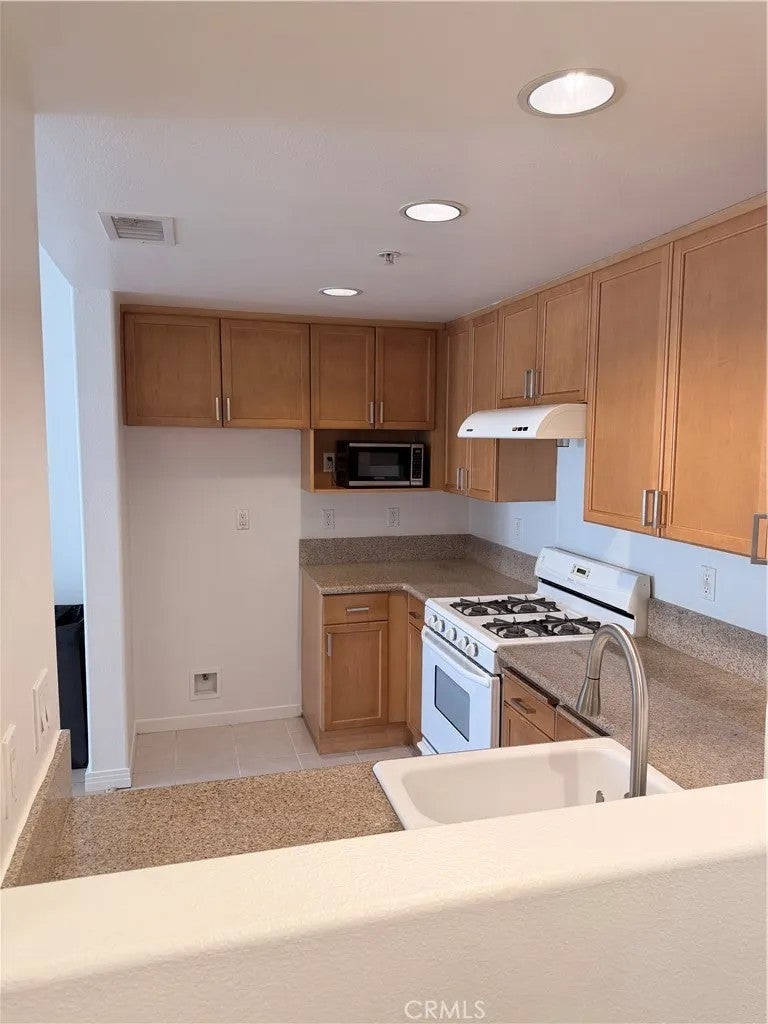 580 W Main Street 229