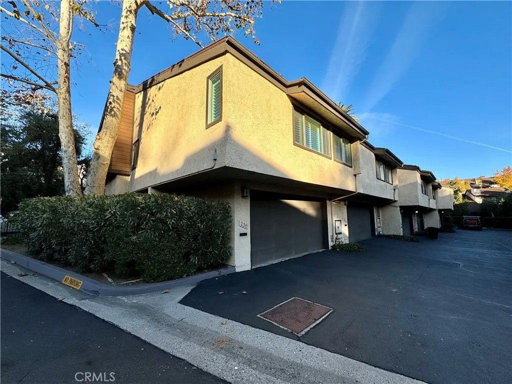Photo of 236 S Marengo Ave, Pasadena, CA 91101 (MLS # WS26005218)