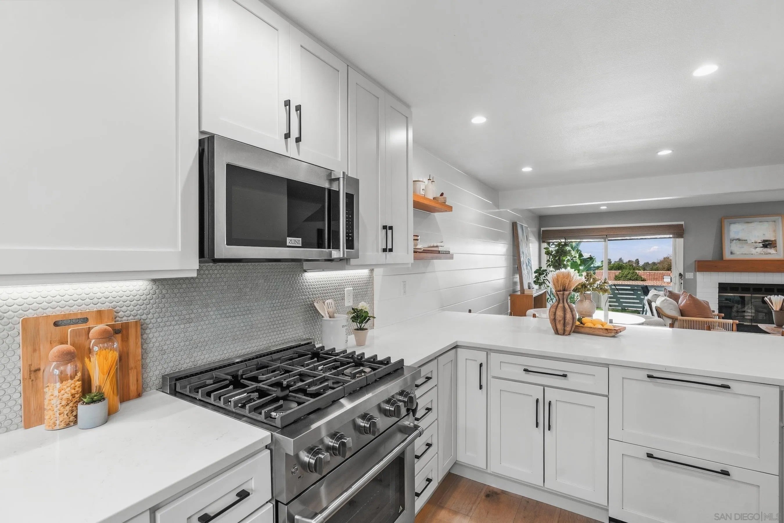 6859 Briarwood