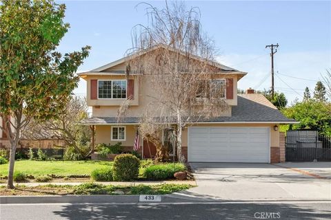 Photo of 433 N Shaftesbury Avenue, San Dimas, CA 91773 (MLS # CV26021408)
