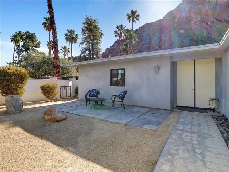 46228 Lou Circle