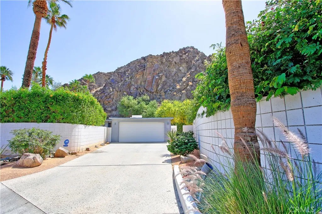 46228 Lou Circle