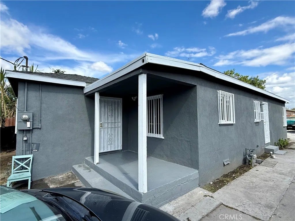 1359 E 108th