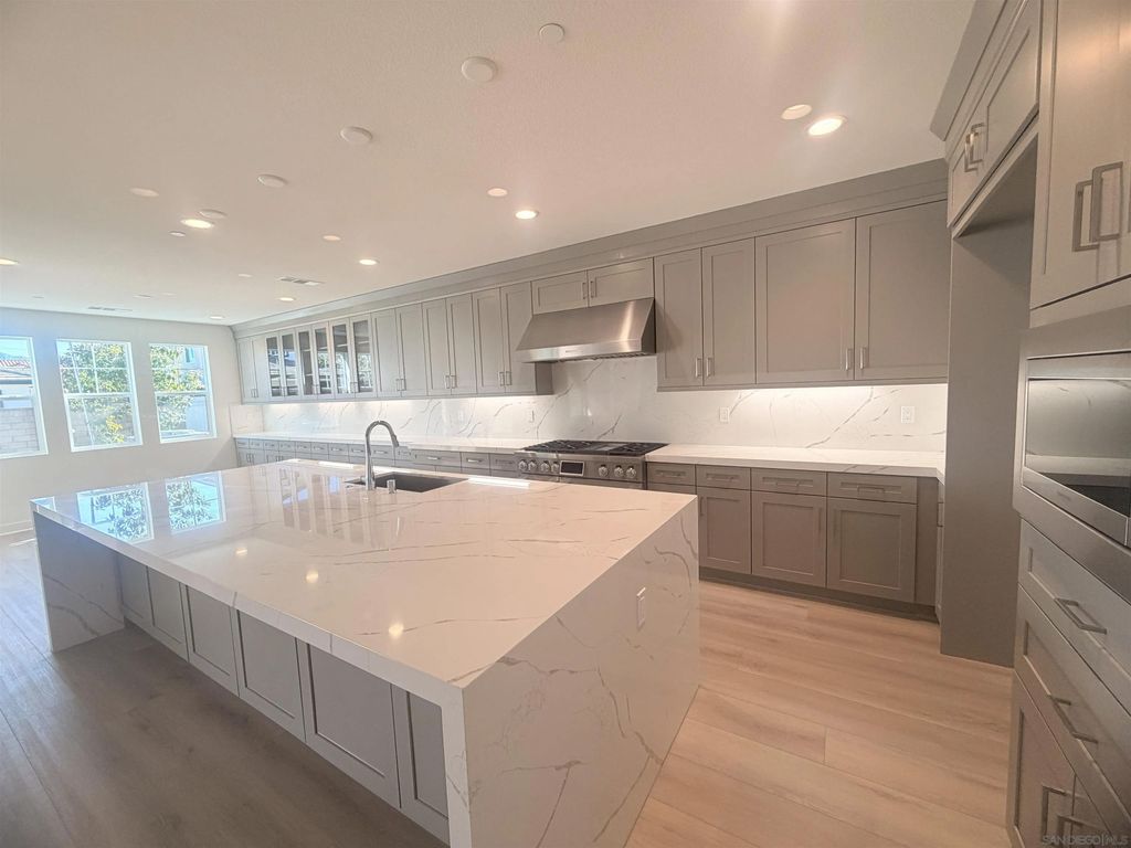 Photo of 13765 Holly Oak Way, Poway, CA 92064 (MLS # 260006954)