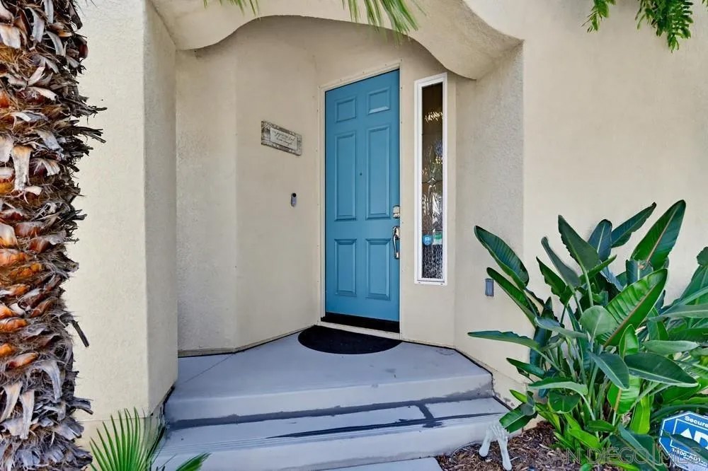 2318 Gardenia
