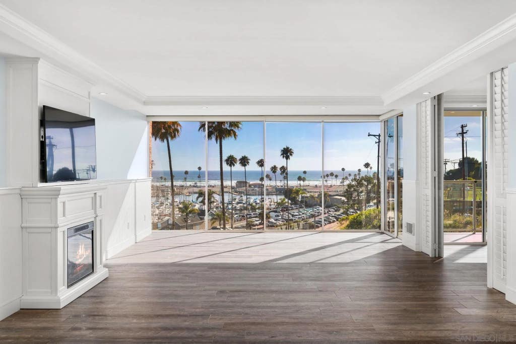 Photo of 1200 Harbor Drive #3C, Oceanside, CA 92054 (MLS # 260017158)