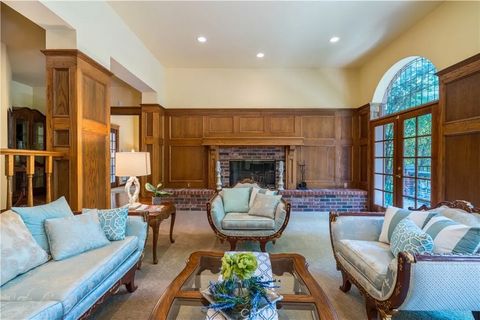 Tiny photo for 375 Berkshire Avenue, La Canada Flintridge, CA 91011 (MLS # GD25191184)