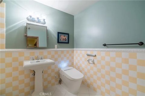 Tiny photo for 375 Berkshire Avenue, La Canada Flintridge, CA 91011 (MLS # GD25191184)