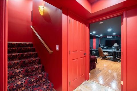 Tiny photo for 375 Berkshire Avenue, La Canada Flintridge, CA 91011 (MLS # GD25191184)