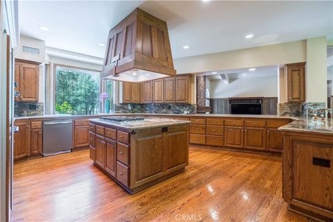 Tiny photo for 375 Berkshire Avenue, La Canada Flintridge, CA 91011 (MLS # GD25191184)