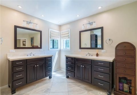 Tiny photo for 375 Berkshire Avenue, La Canada Flintridge, CA 91011 (MLS # GD25191184)