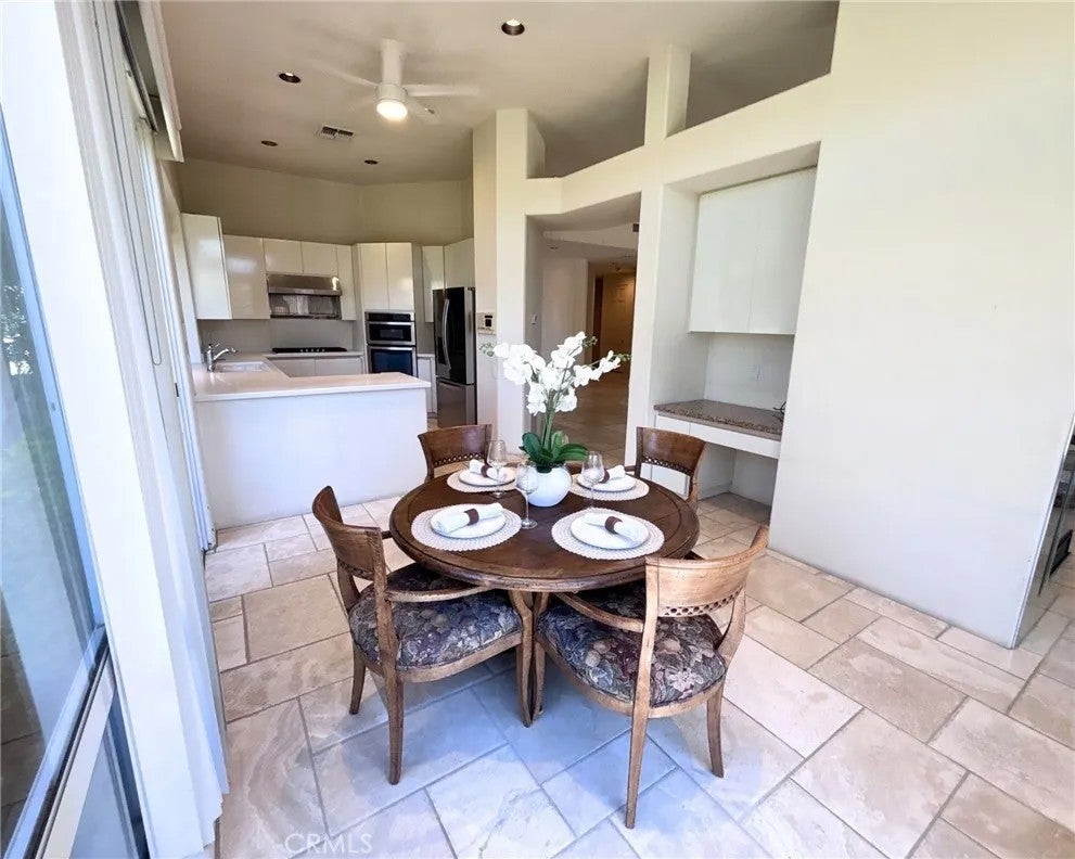 44100 LAKESIDE DR